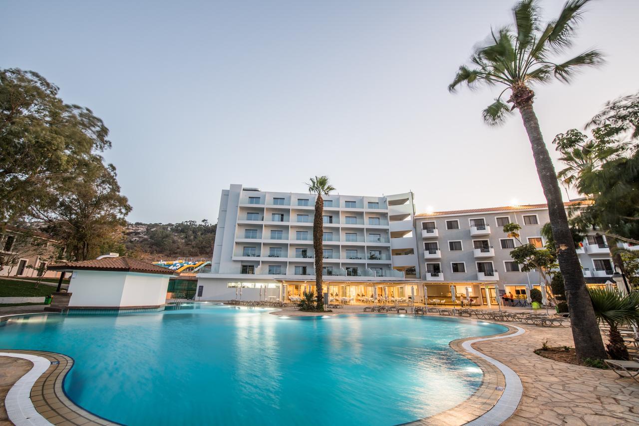 מלון דירות Narcissos Waterpark 4*