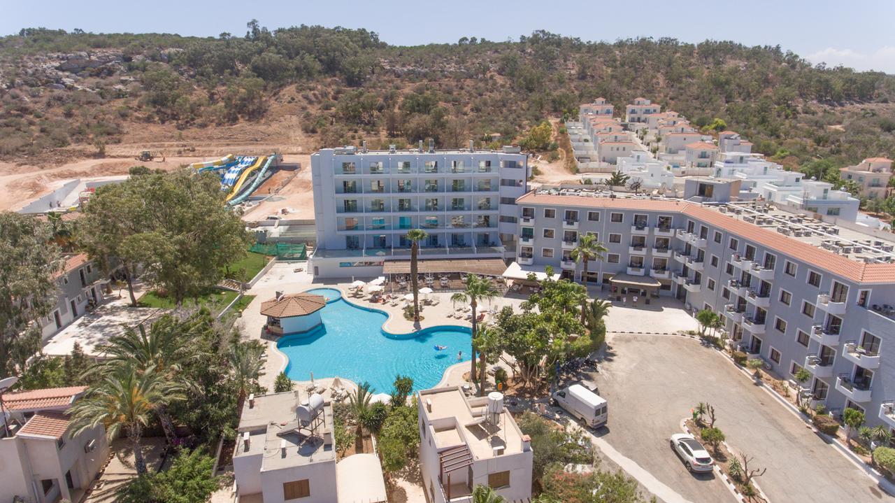 Narcissos Waterpark 4* פרוטאראס