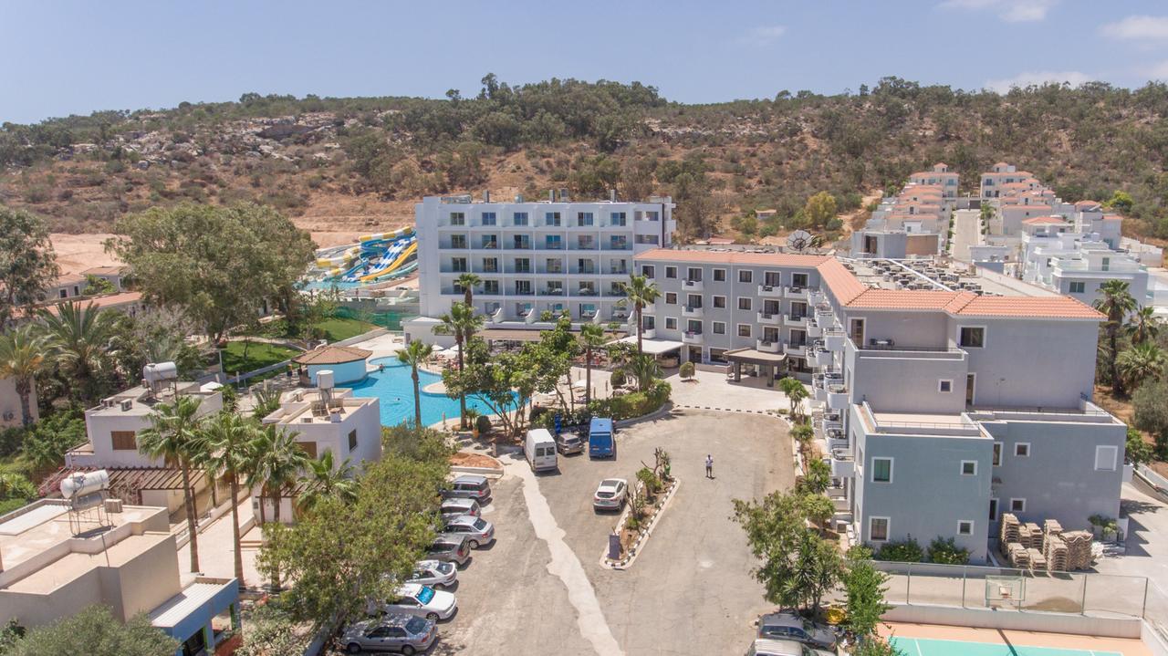 מלון דירות Narcissos Waterpark פרוטאראס